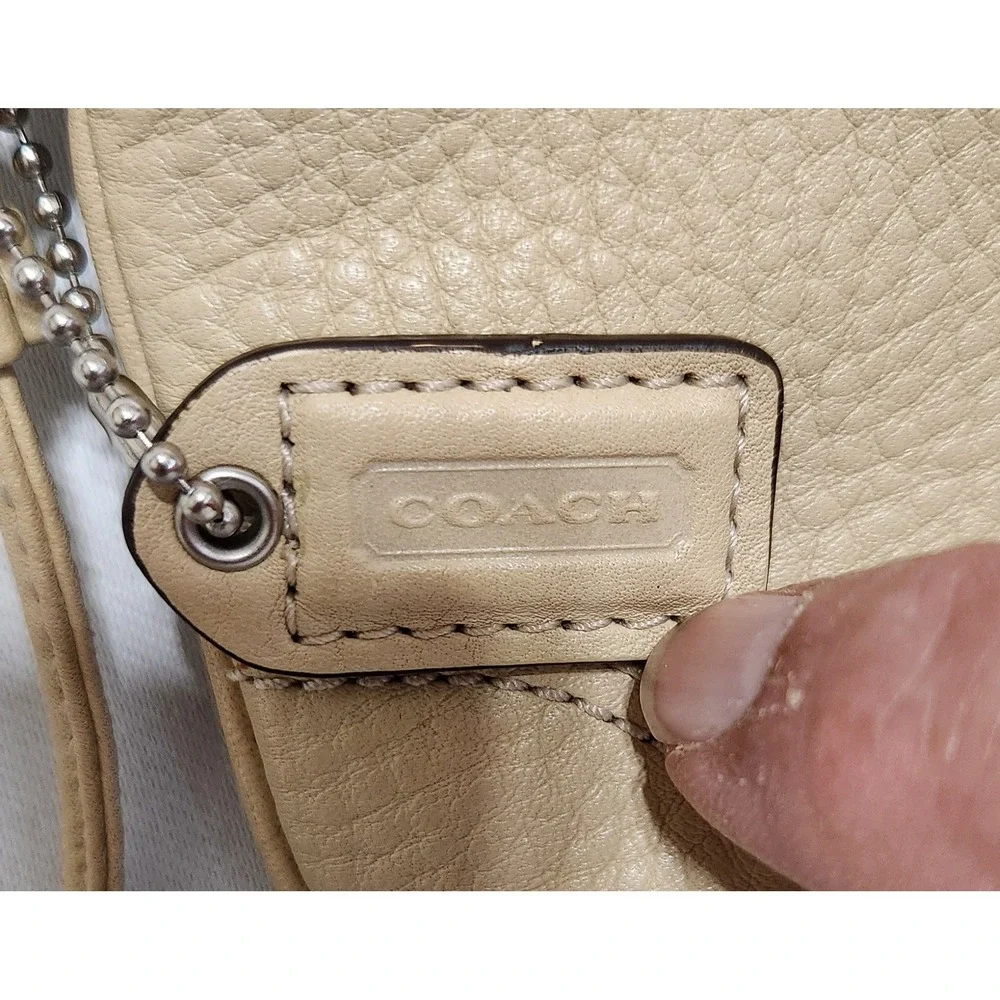 Coach Pebbled Leather Wristlet Cream Beige Silver Hardware Zip Pouch Small Bag